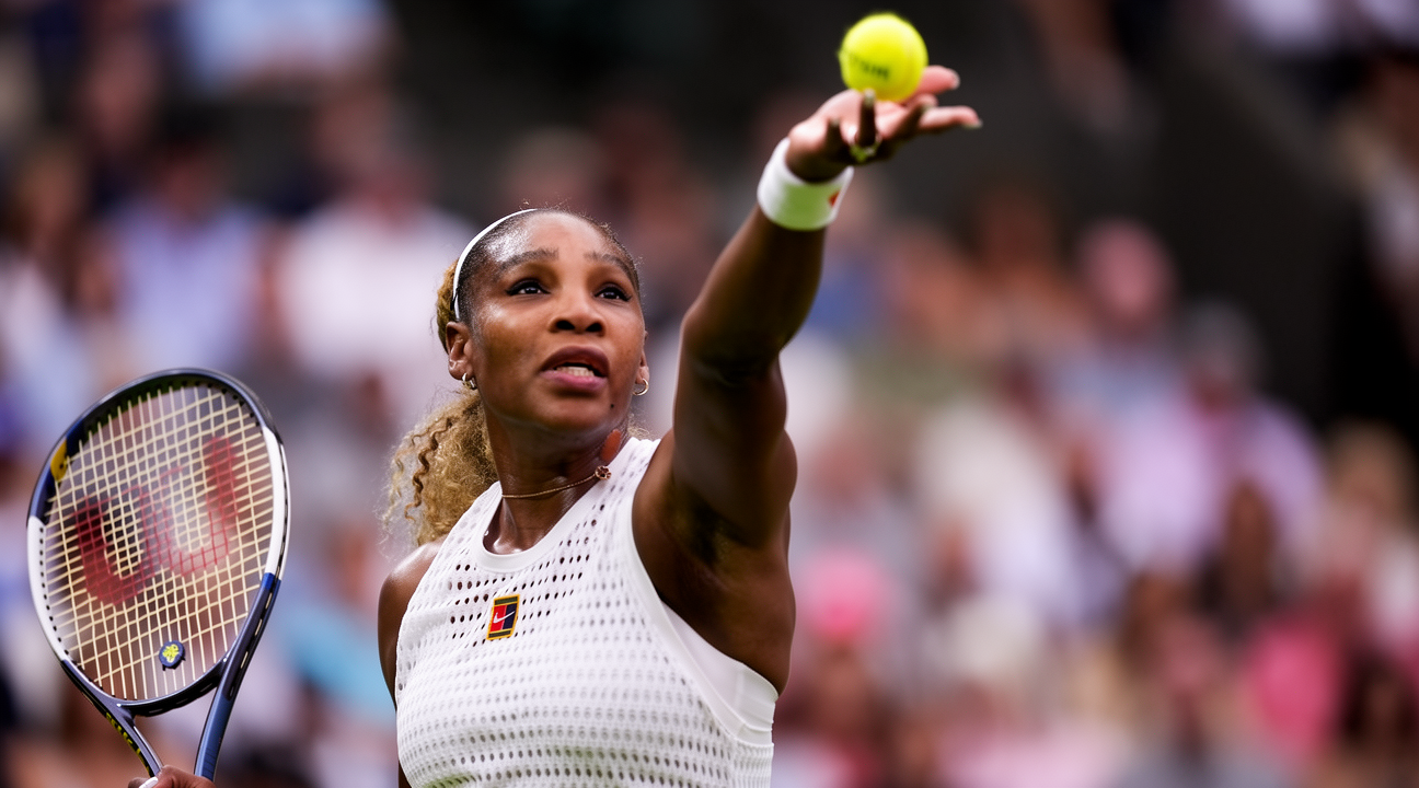 7M SPORTS - 7M体育 - Serena Williams 重返温网单打赛场：首轮三盘惜败背后的震撼时刻